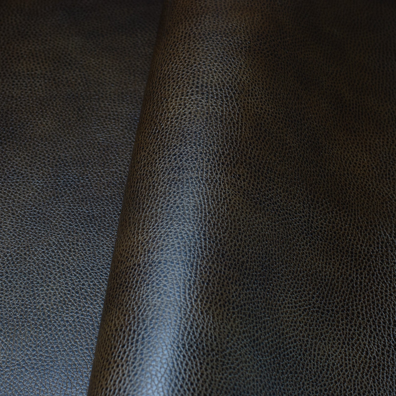 Conceria Walpier Dollaro Chocolate Leather Shoulders